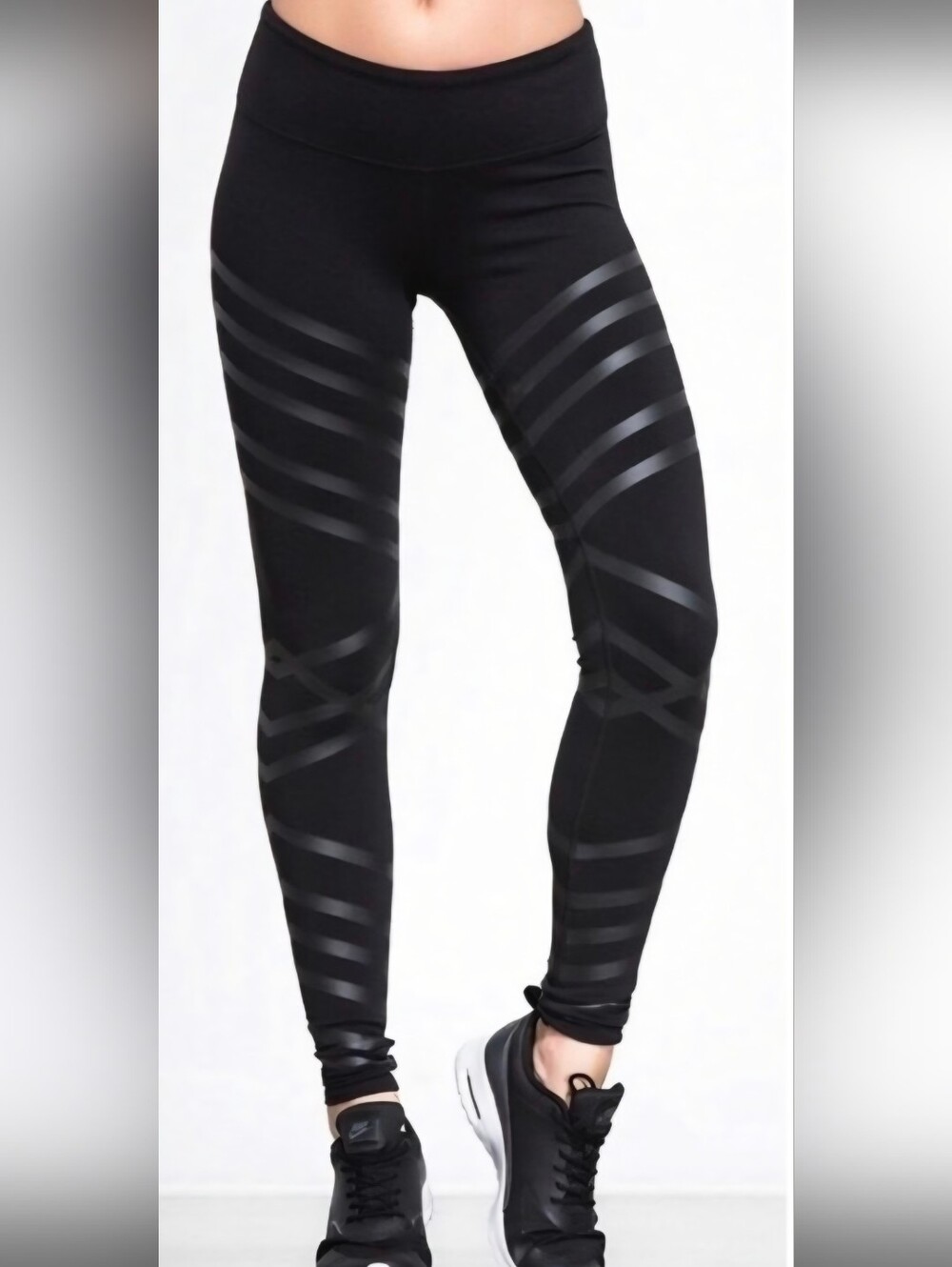 ALO Yoga Black Lineal Airbrush Legging